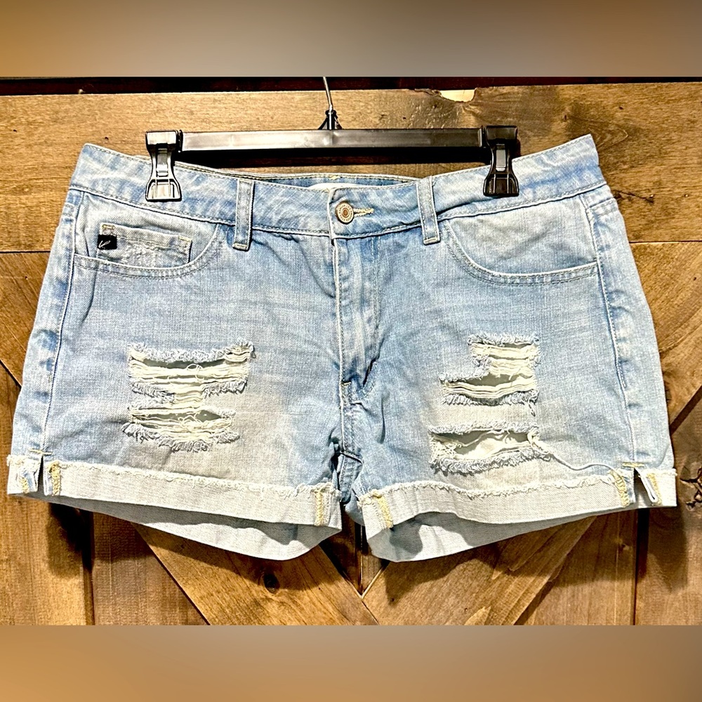 EUC Like New KanCan Light Wash Cuffed Denim Shorts
